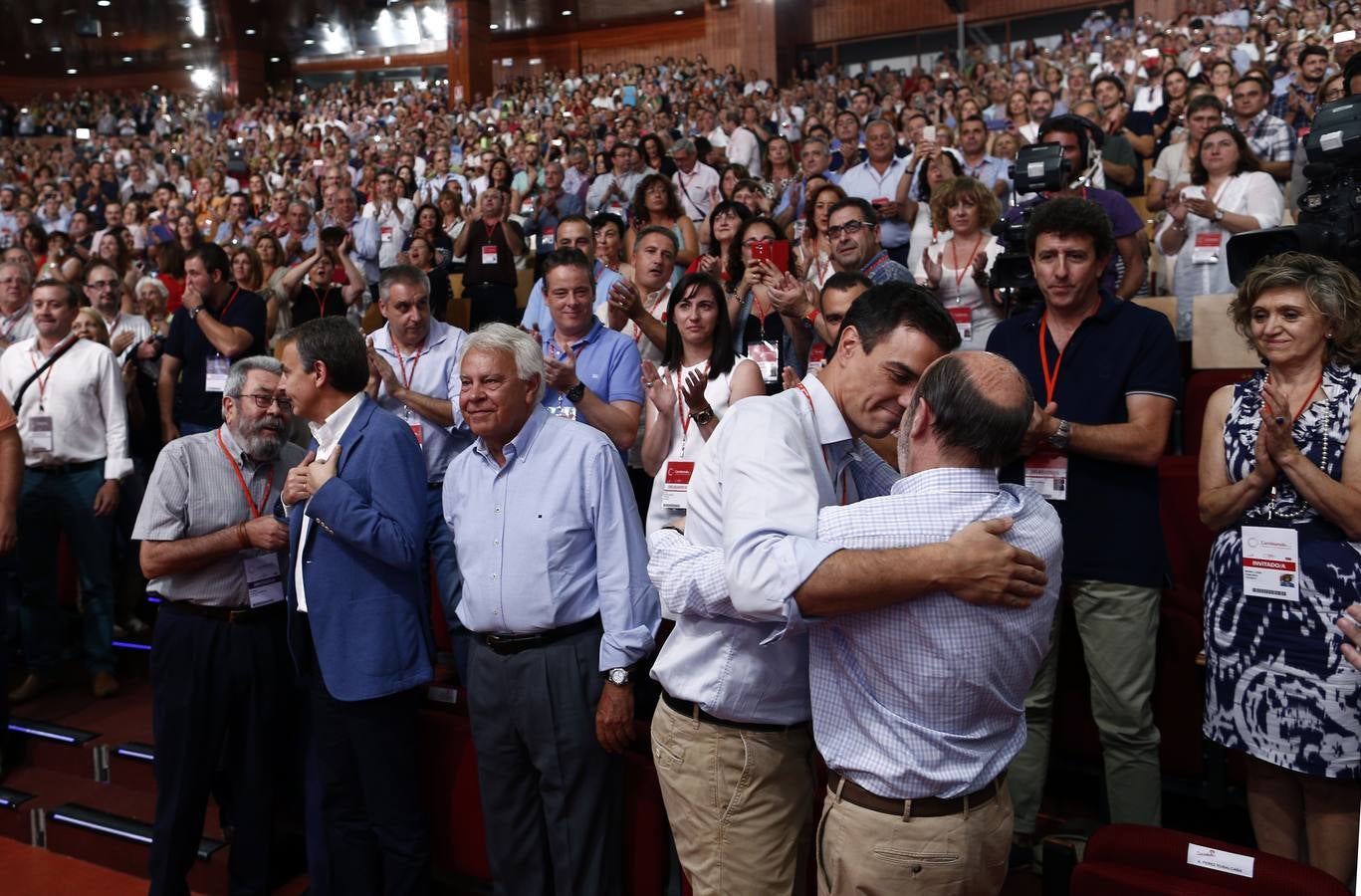 El PSOE cierra su Congreso con nueva Ejecutiva y nuevo líder