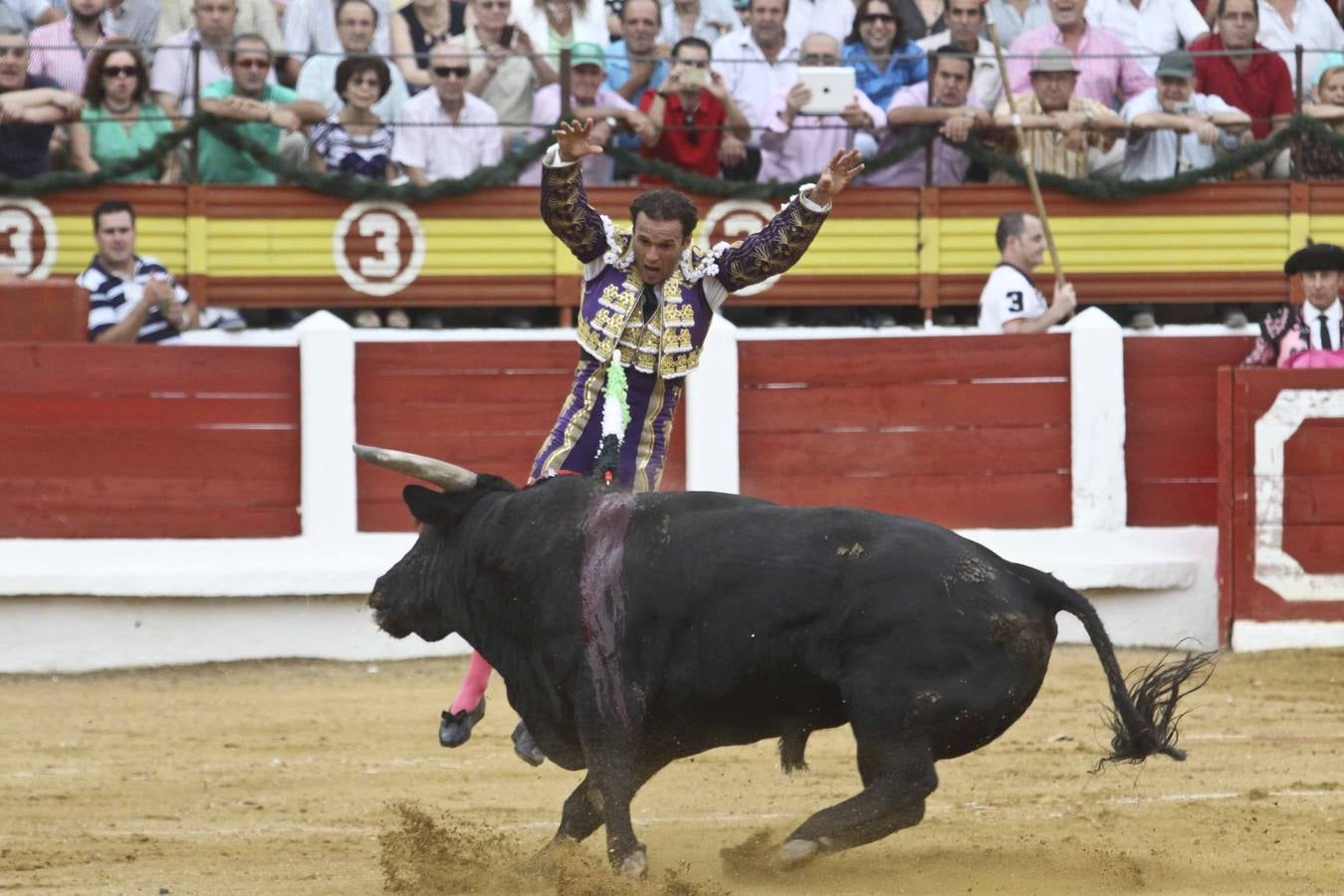 Tarde triunfal de Mora, Ferrera y Talavante en Mérida