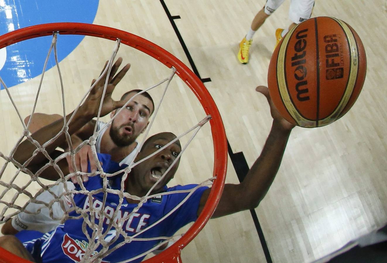 Francia gana su primer bronce mundial, pese a ausencia de algunas estrellas