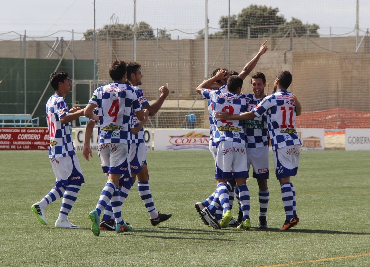 Victoria del Arroyo ante el Almería B (1-0)