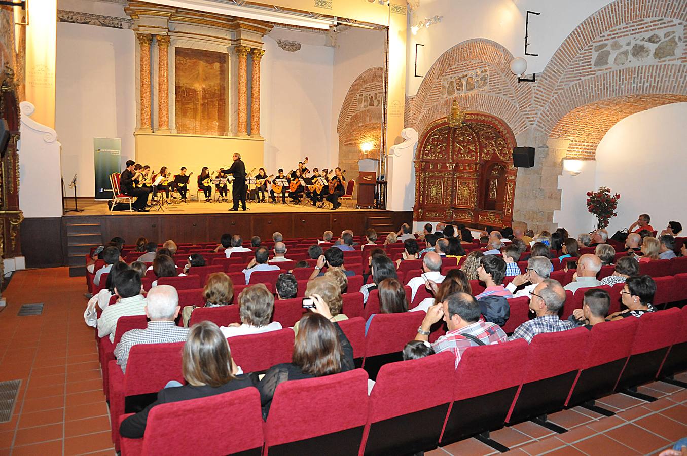 Noche Abierta en Plasencia