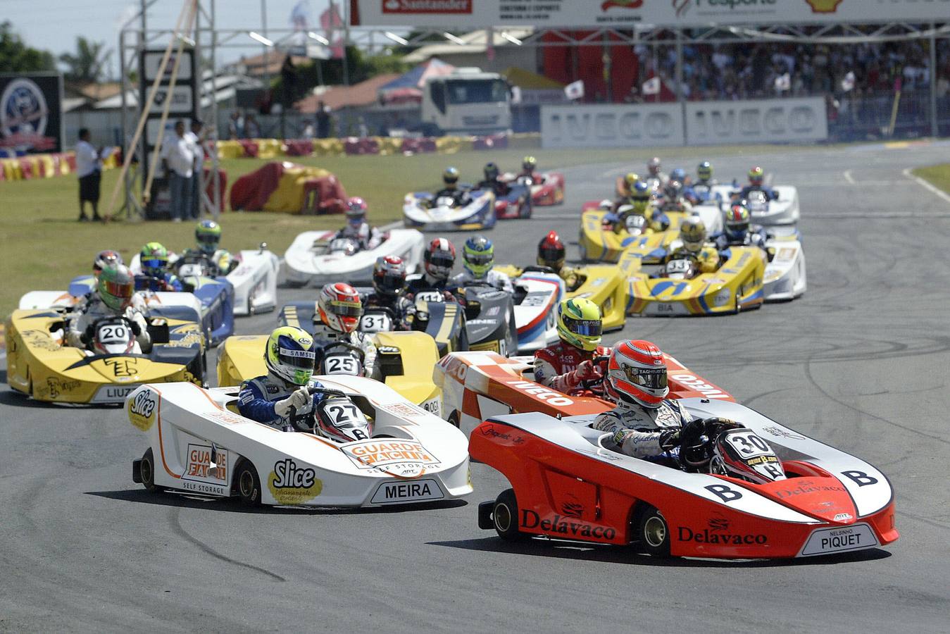 El Desafío Internacional de las Estrellas de Kart disputado en la pista de karts del parque de diversiones "Beto Carrero World" en la ciudad de Penha, sur de Brasil. El francés Jules Bianchi, piloto de pruebas de la escudería británica de Fórmula Uno Force India, se adjudicó la competición.