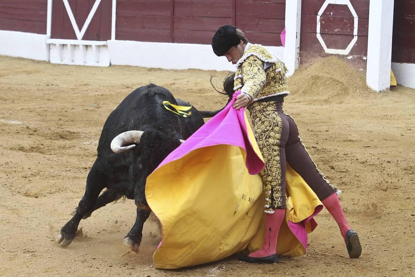 Las mejores imágenes de la corrida de Zafra: &#039;El Juli&#039;, Perera y Pepe Moral