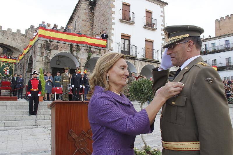 3.000 personas en el primer acto de la Guardia Civil en la Plaza Mayor