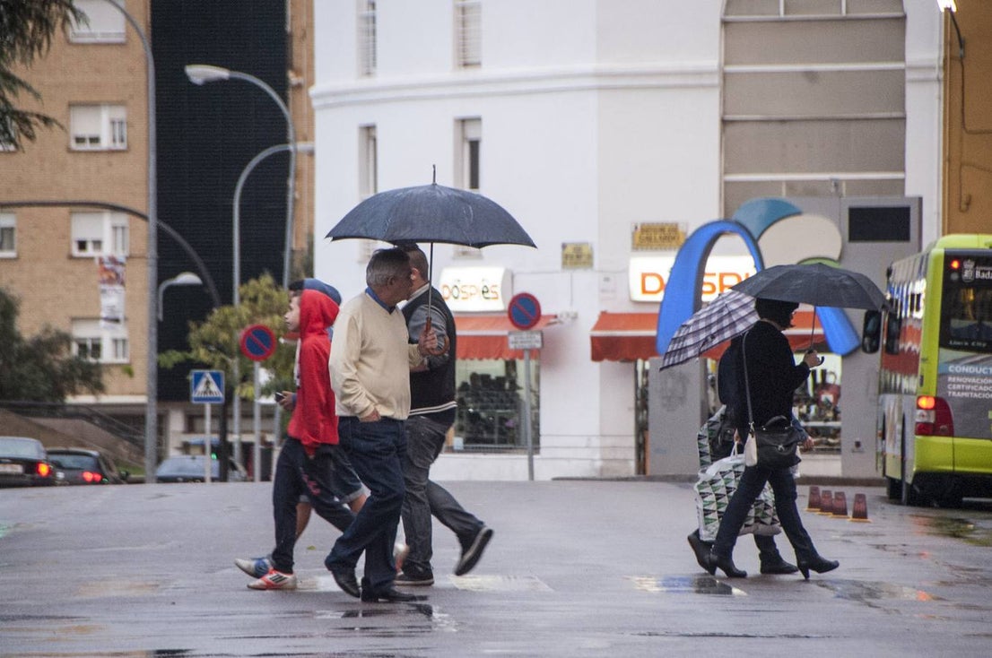 Lunes 13 de octubre: Continua la inestabilidad con fuertes lluvias en Extremadura, especialmente en la provincia de Badajoz. Foto: Pakopí