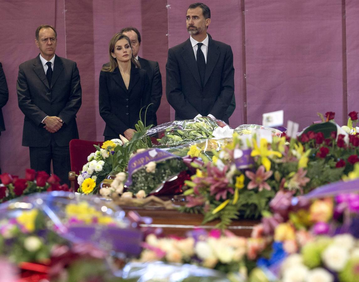 Los Reyes presiden el funeral en Bullas por las víctimas del accidente de autobús.