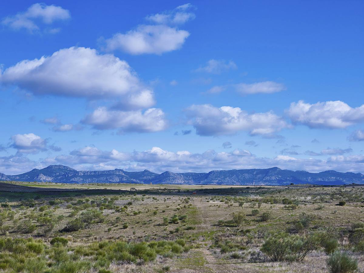 Paisaje de acceso a Hornachuelos