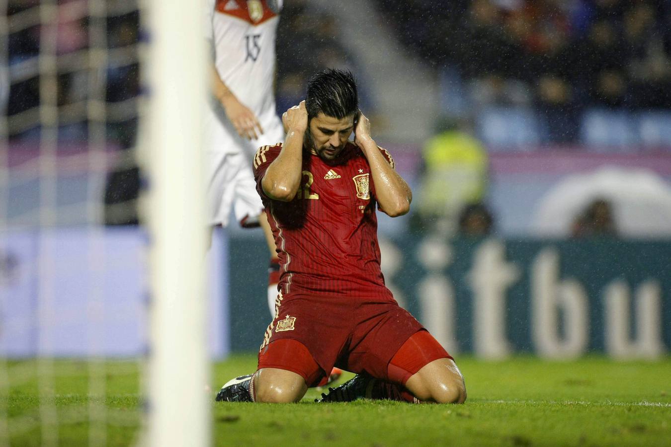 Martes, 17 de noviembre. La Selección española fue derrotada por Alemania por cero tantos a uno, en el partido amistoso que disputaron en el estadio de Balaídos, en Vigo. El gol lo marcó el jugador del Real Madrid Toni Kroos. Fotografía: EFE/Lavandeira jr