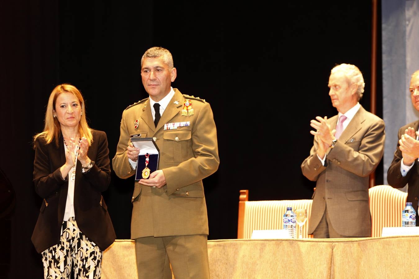 Entrega de la Medalla de Cáceres al Cefot