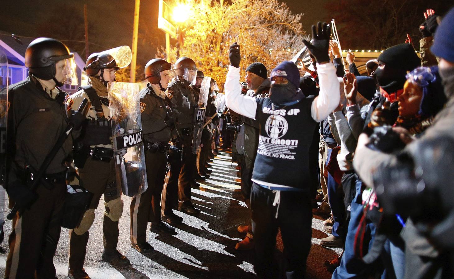 Nueva oleada de violencia en Ferguson