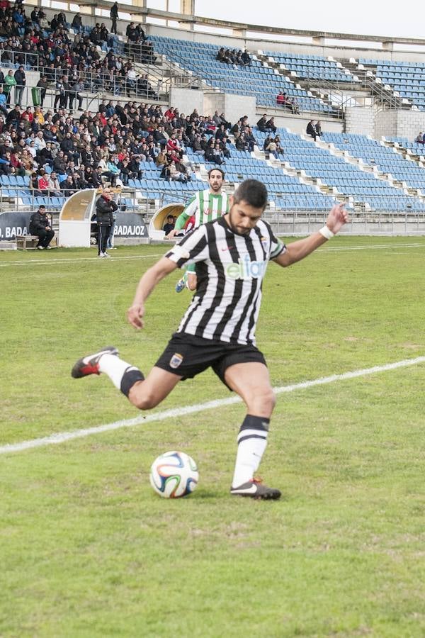 El Badajoz se impone al Valdivia