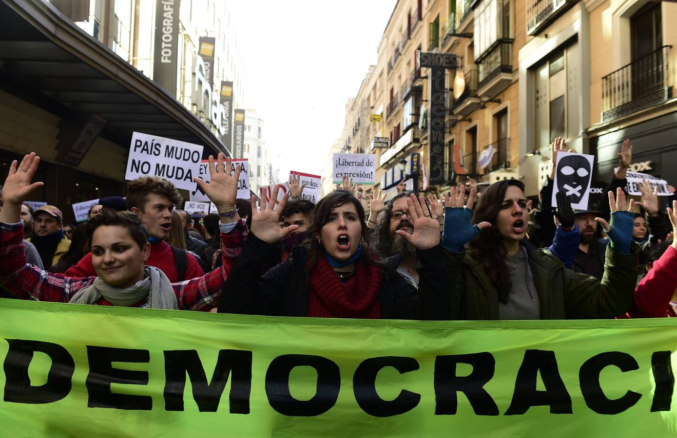 «¡No nos callarán!»