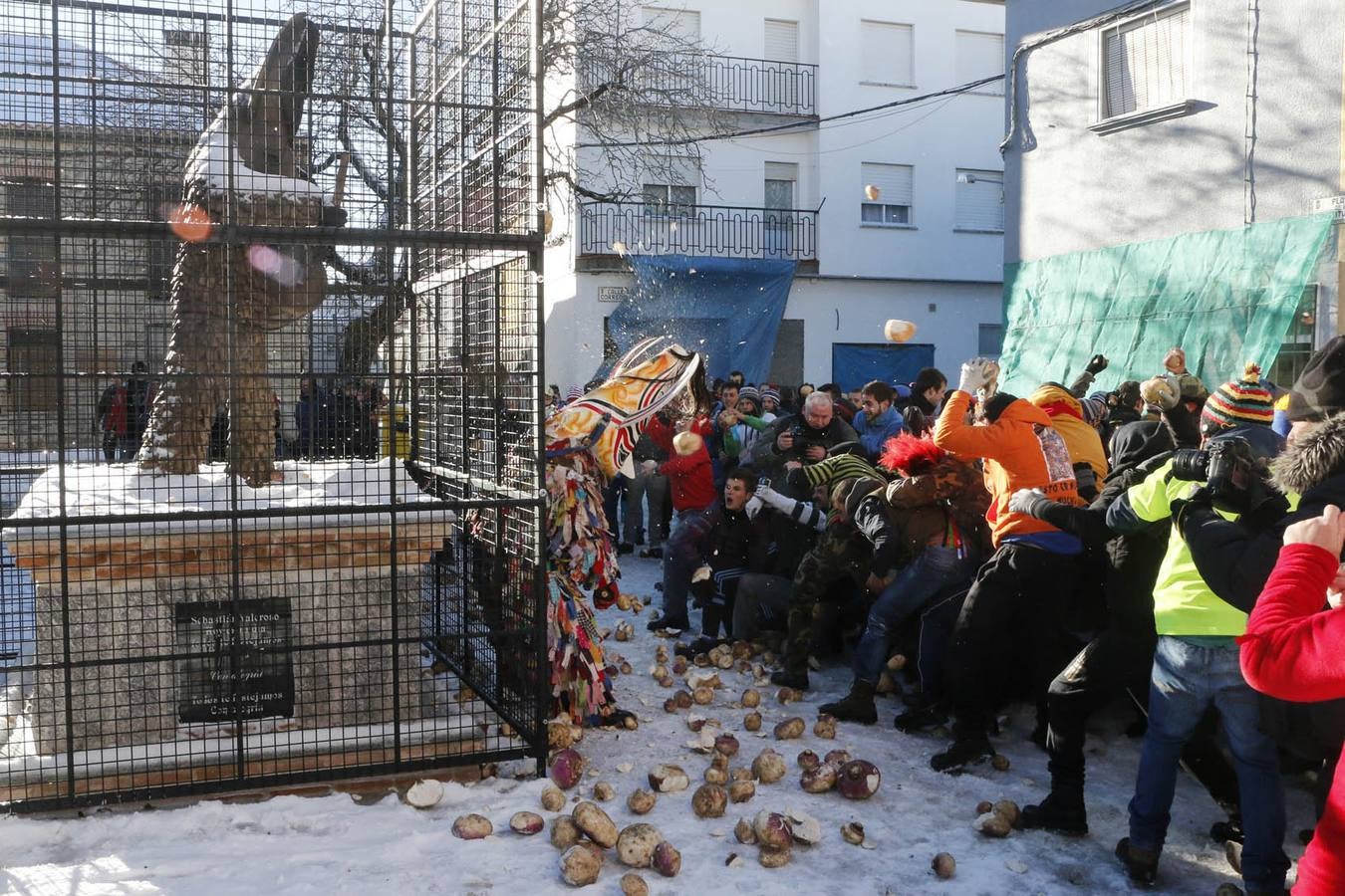 Piornal estrena a &quot;nabazo limpio&quot; la declaración nacional de Jarramplas