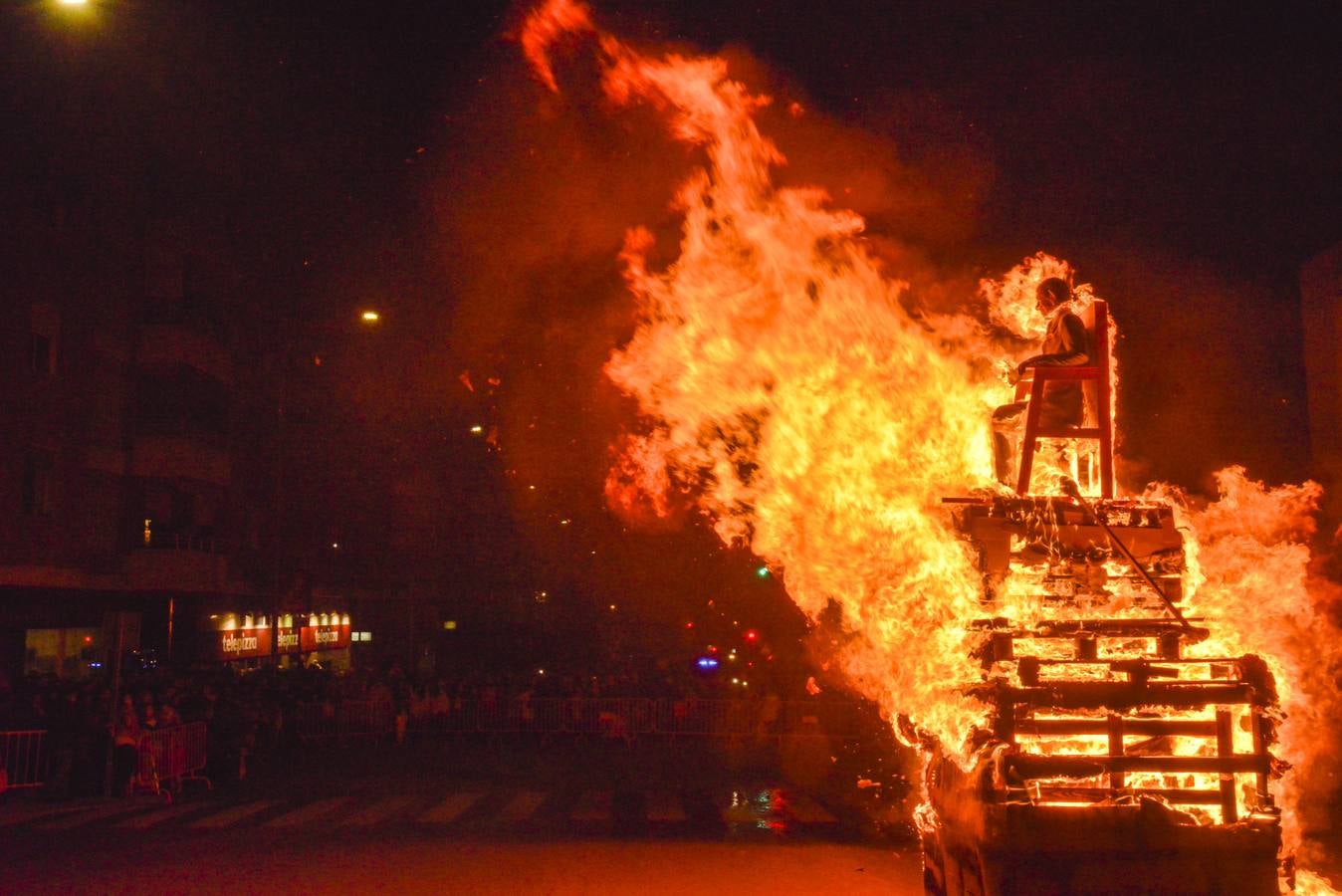 Las Candelas encienden el Carnaval