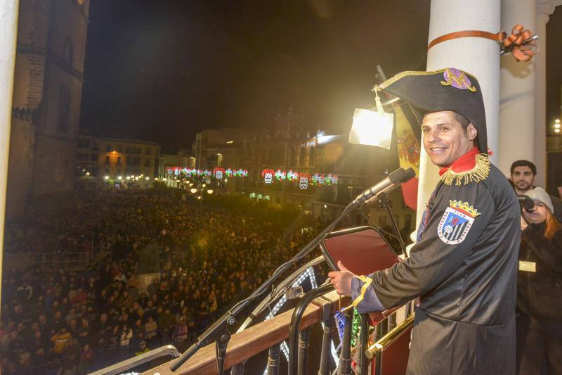 Pregón de Copio y ambiente en el viernes de Carnaval