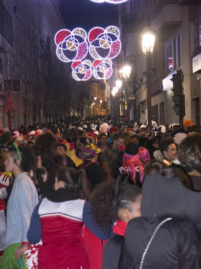 Ambiente nocturno en el sábado de Carnaval