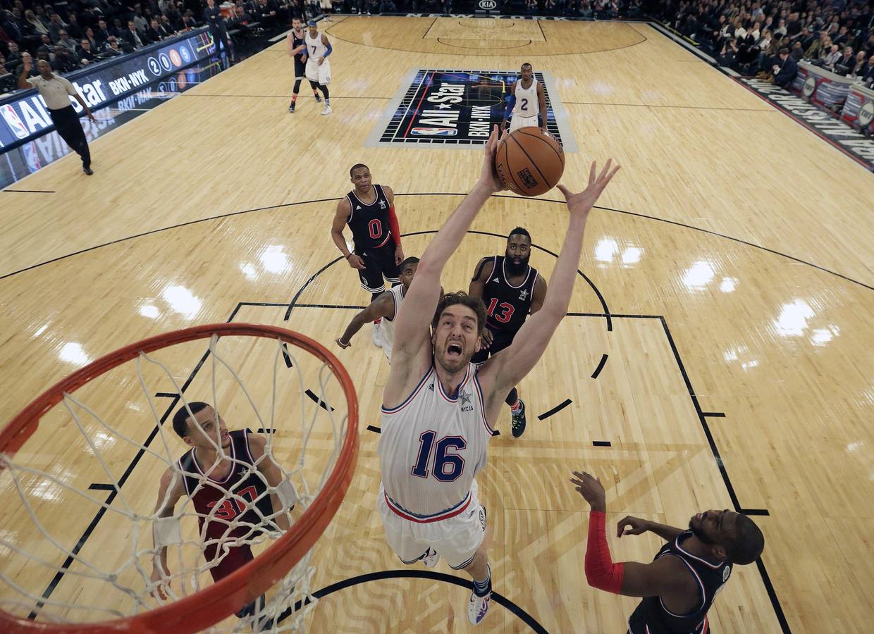 Pau y Marc Gasol, una foto para la historia