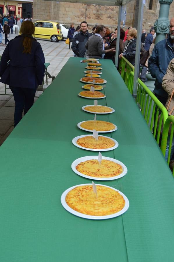 Tortilla de patatas de récord en Villanueva de la Serena