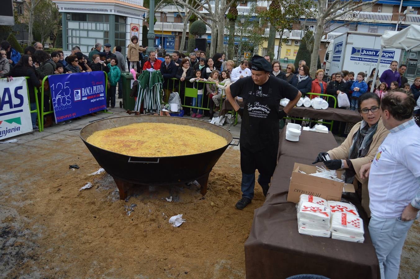 Tortilla de patatas de récord en Villanueva de la Serena