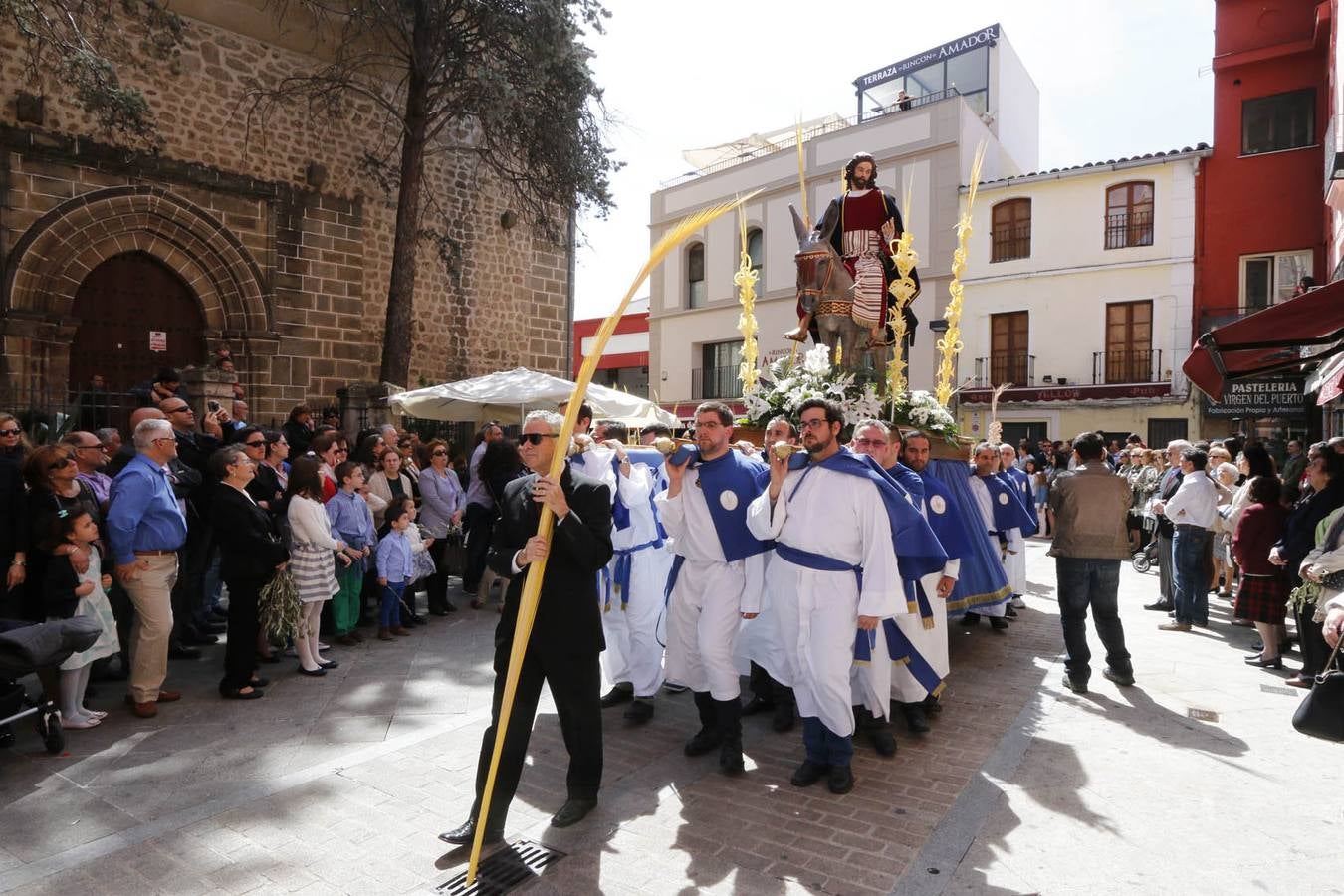 Domingo, 29 de marzo. Comienza la Semana Santa en Plasencia con la procesión de La Burrita.