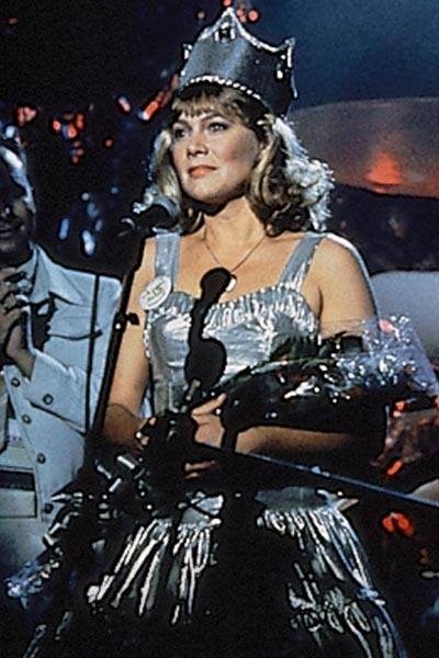 Kathleen Turner en una escena de 'Peggy Sue se casó', cinta filmada por Francis Ford Coppola en 1986.