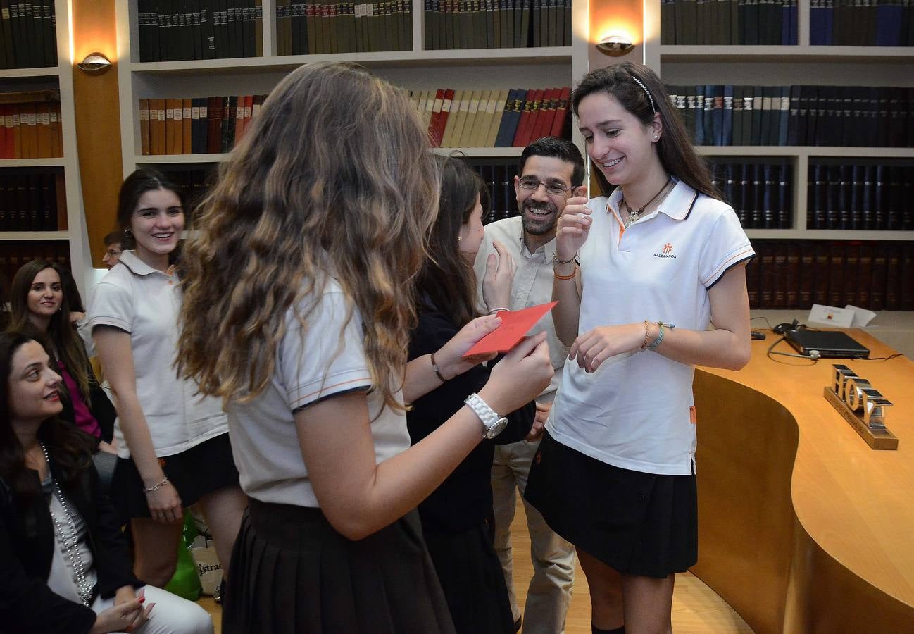 Viernes, 15 de mayo. Entrega de premios de la XII edición del Concurso Escolar de Periodismo en la sede del Diario HOY. Fotografías: Casimiro Moreno.