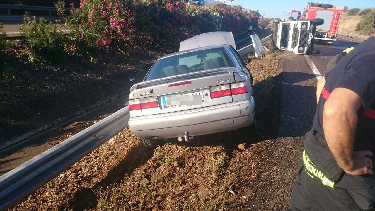 Doble accidente en la A-5 cerca de Lobón