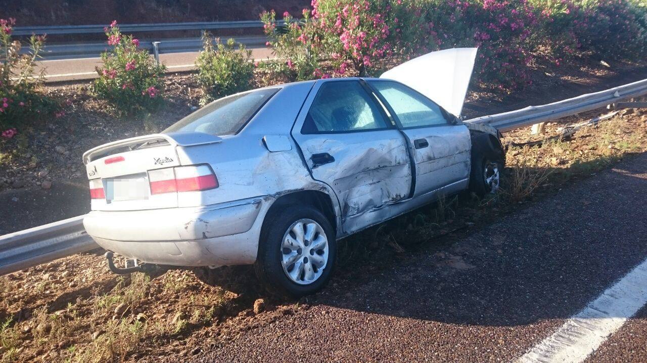 Doble accidente en la A-5 cerca de Lobón