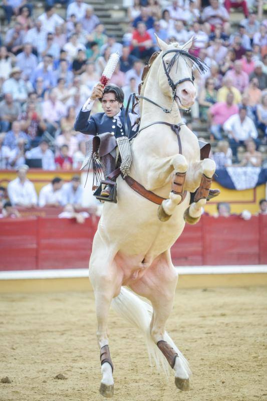 Las mejores imágenes de la corrida de rejones