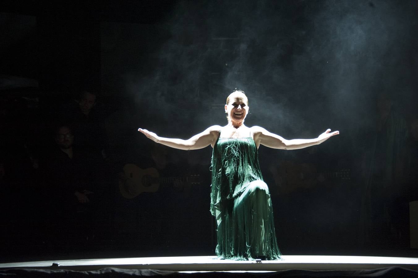 Jueves, 9 de julio: La bailaora Sara Baras y la cantante portuguesa Ana Moura ofrecieron "lo mejor de sí mismas" y llenaron el Auditorio Ricardo Carapeto de Badajoz durante la primera noche del 9º festival 'Badasom', Fotografía: Pakopí