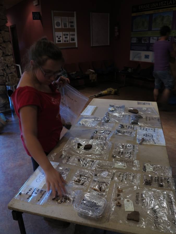 La excavación en las cuevas de Fuentes de León