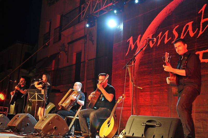 La segunda jornada del festival Folk de Plasencia, en imágenes