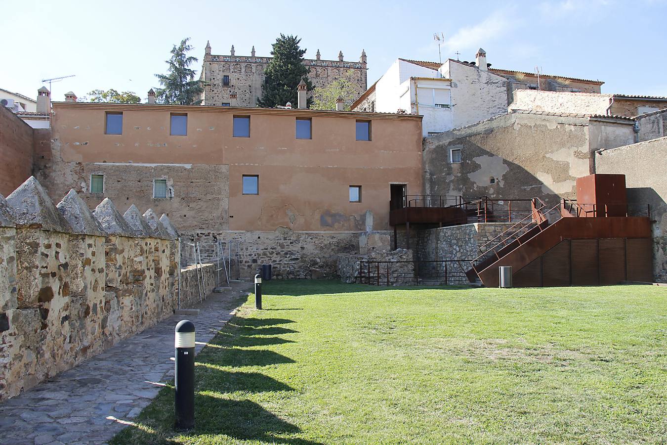 Se eliminará la humedad del centro de Interpretación de la Torre de los Pozos