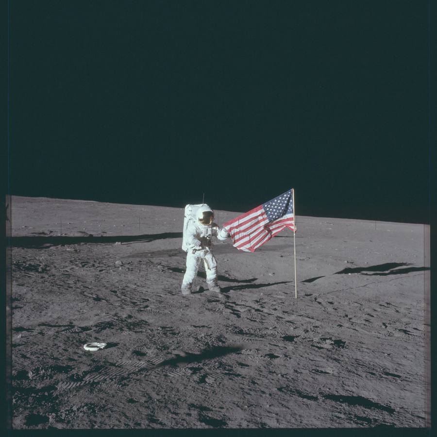 Imágenes inéditas del hombre en la Luna