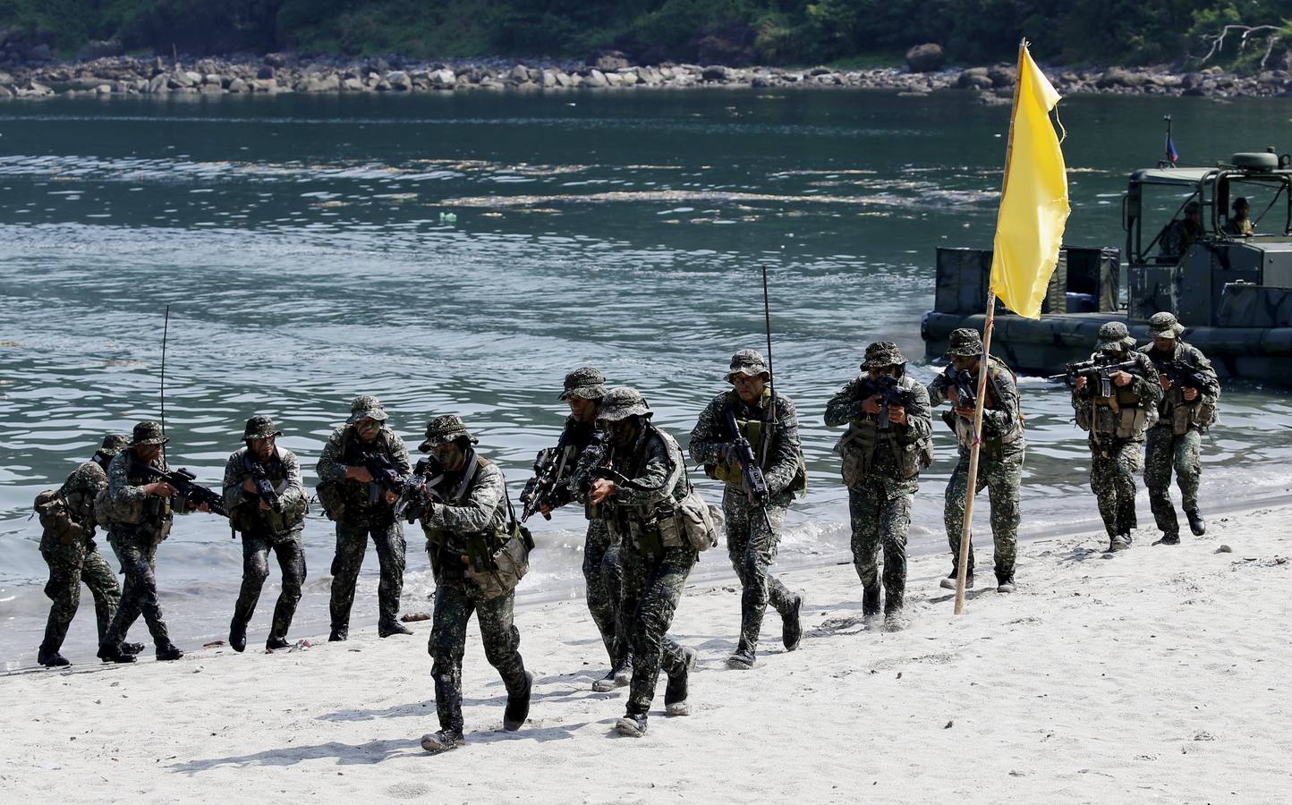 Asalto en las playas de Filipinas