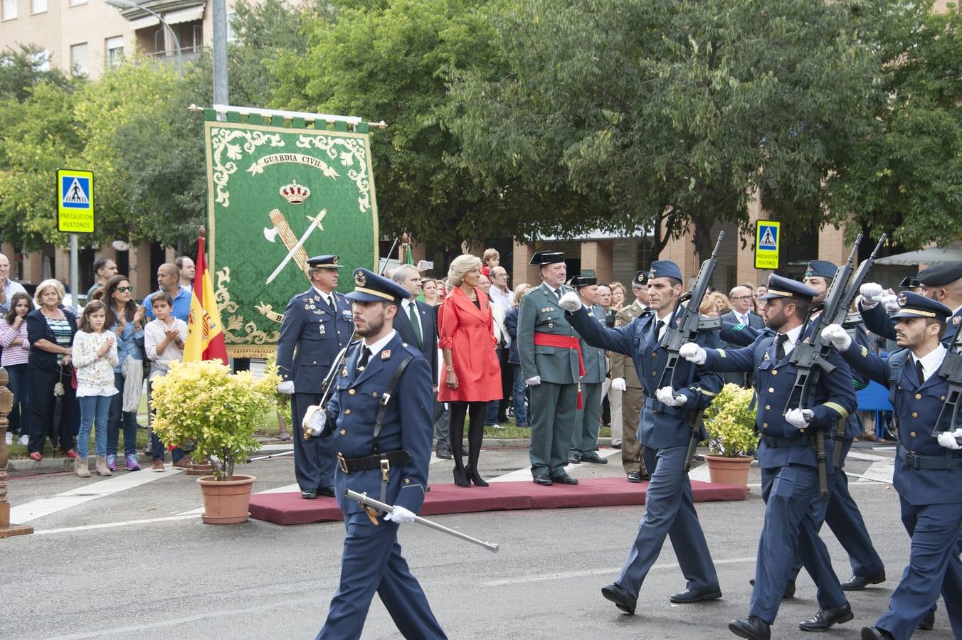 Homenaje a la bandera en Badajoz