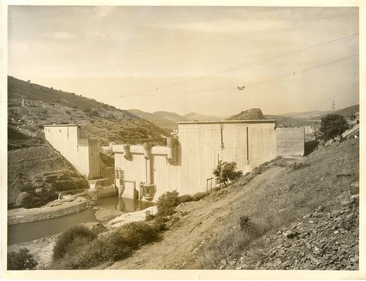Presa de Torrejón. Fotografía Ayuntamiento de Torrejón. Fotos cedidas por C.D. del Parque Nacional de Monfragüe