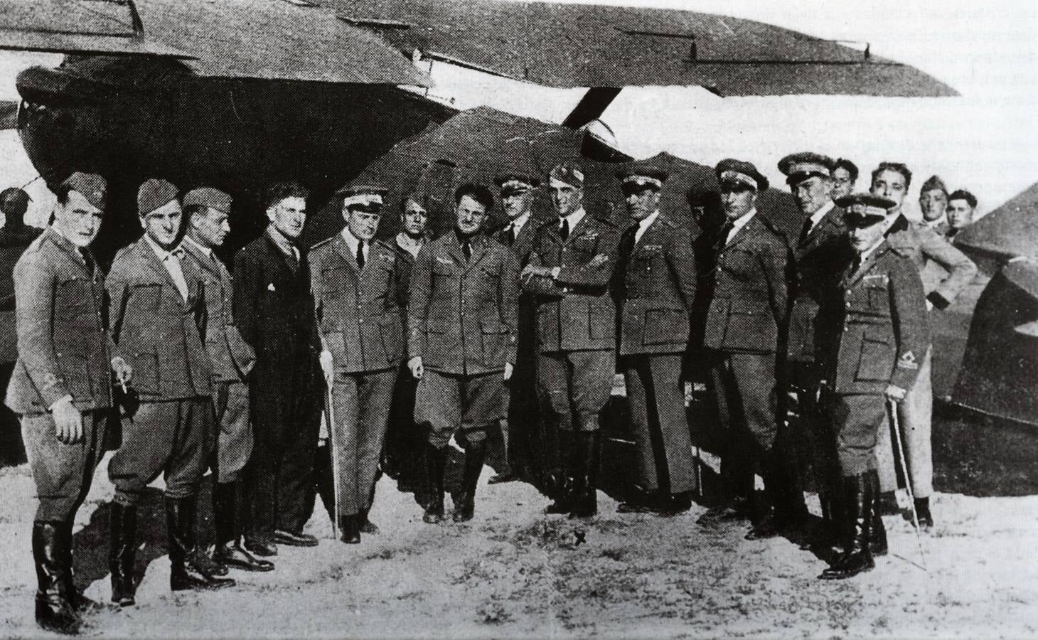 LLegada a Trípoli con los aviadores italianos, en 1926.