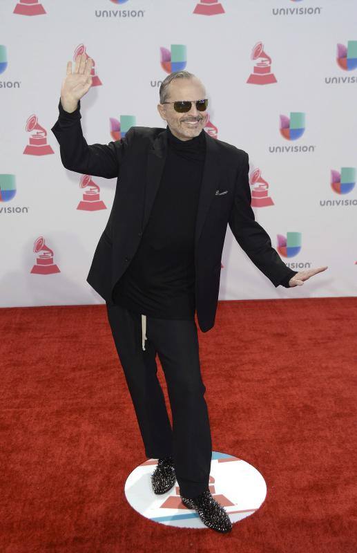 Miguel Bosé, a su llegada a la gala.