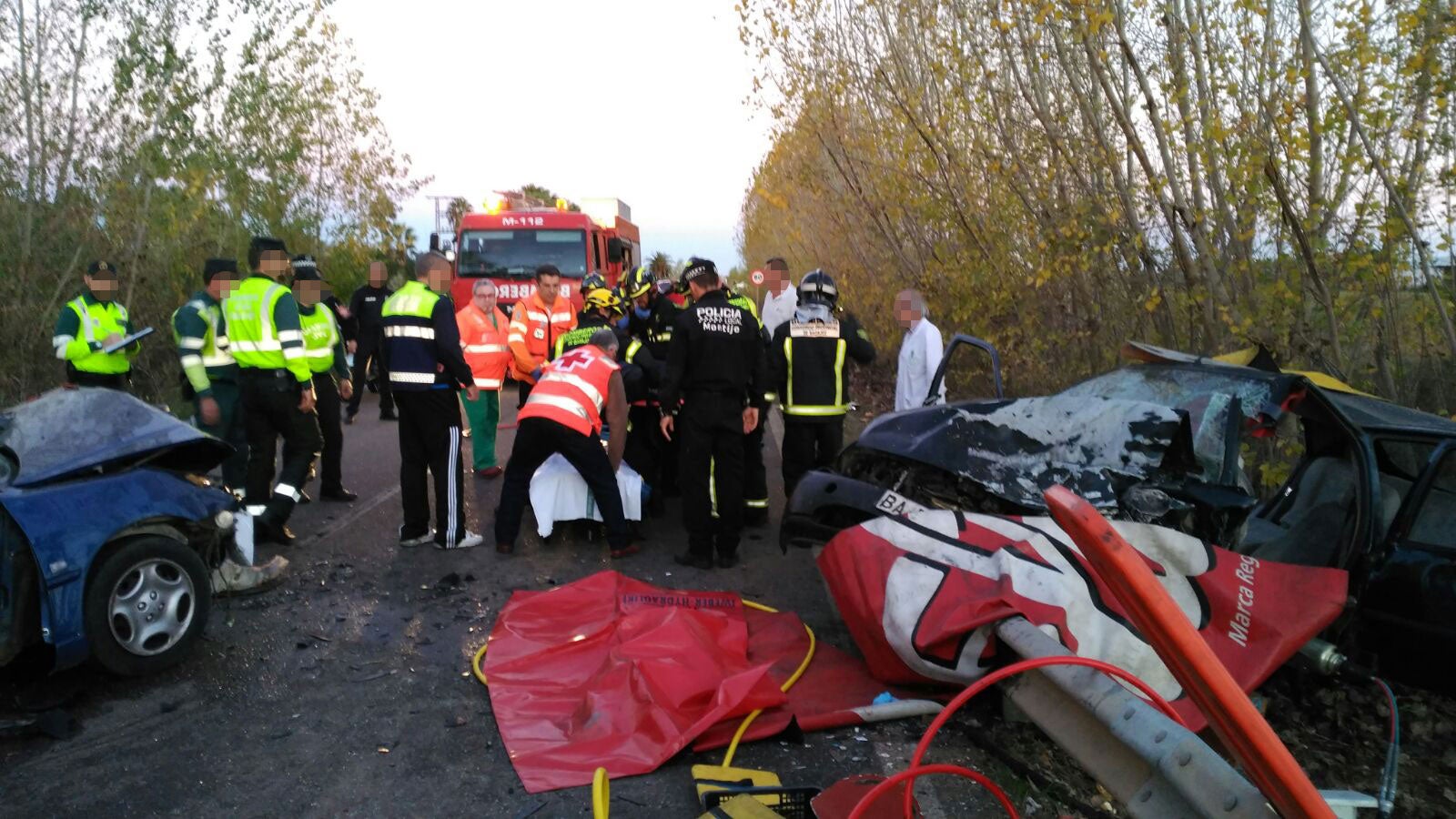 Dos heridos graves en un accidente entre Montijo y Torremayor