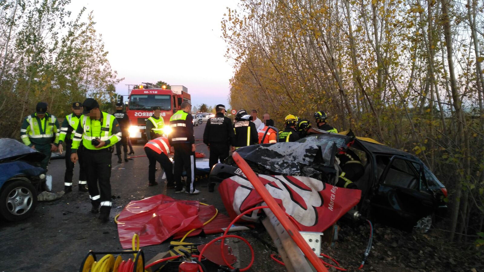 Dos heridos graves en un accidente entre Montijo y Torremayor