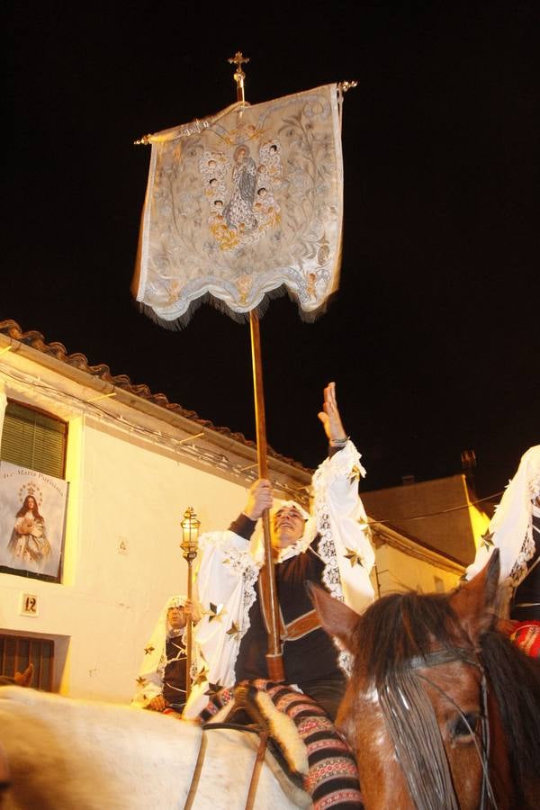 Torrejoncillo celebra su encamisá