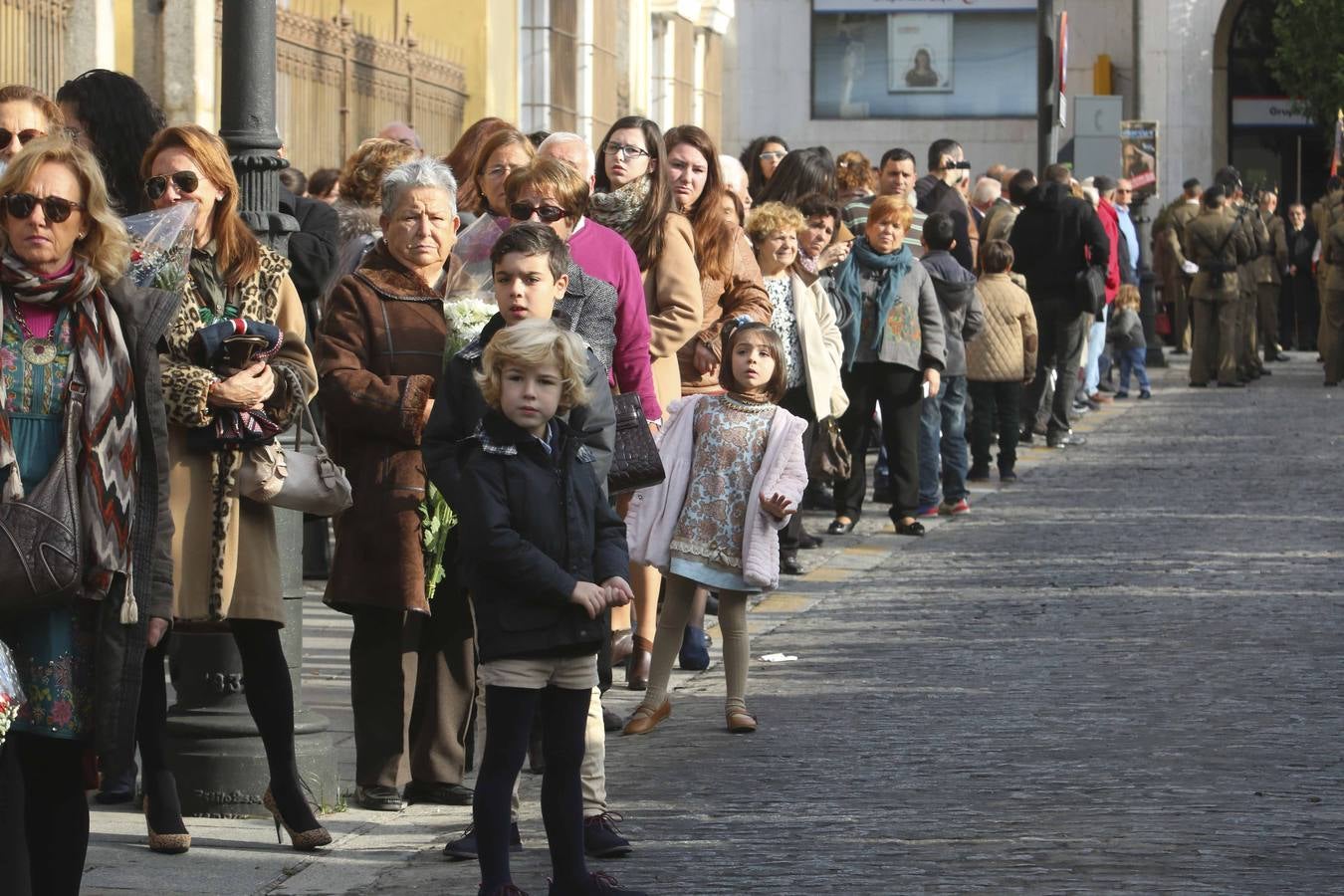 Santa Eulalia procesiona desde la Concatedral de Mérida