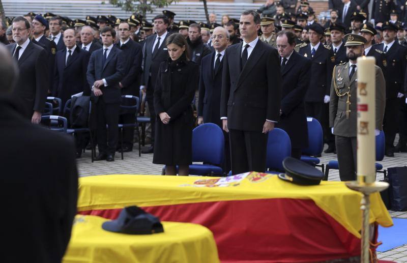 Llegada de los restos de los agentes asesinados en Kabul y funeral