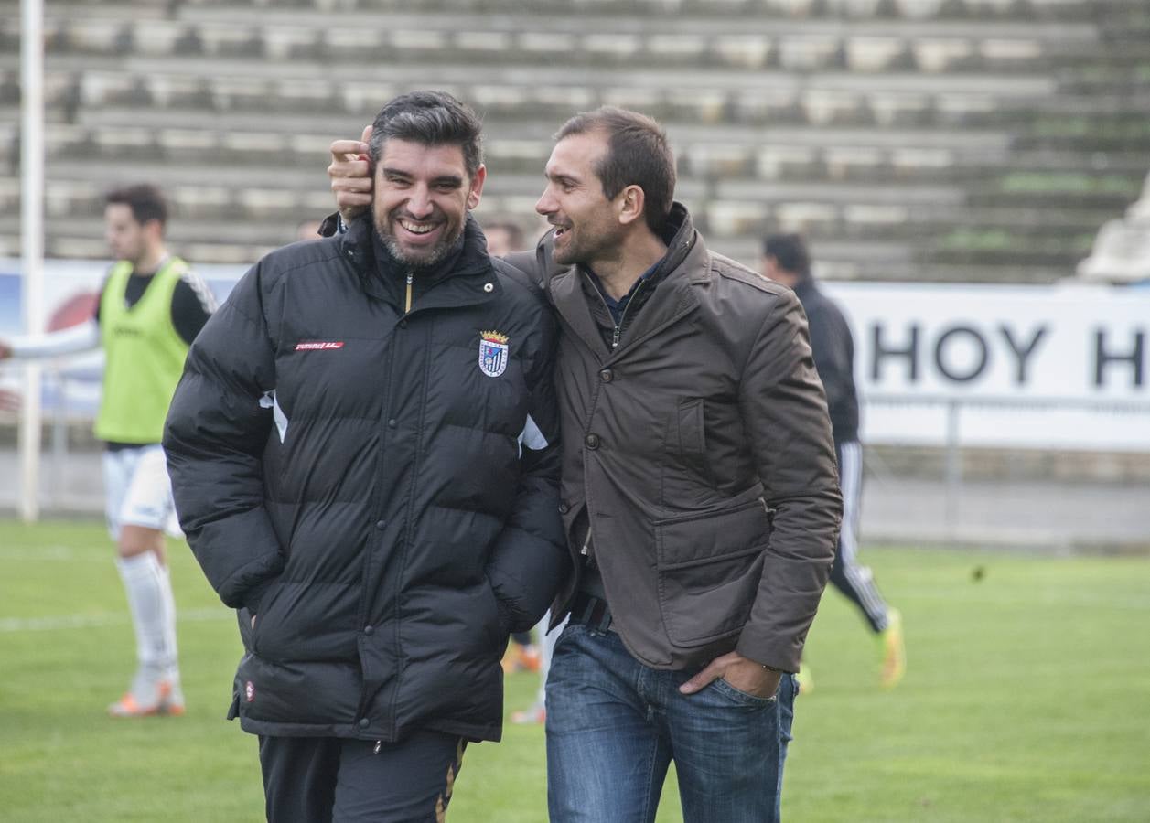 El CD Badajoz empata con el Olivenza