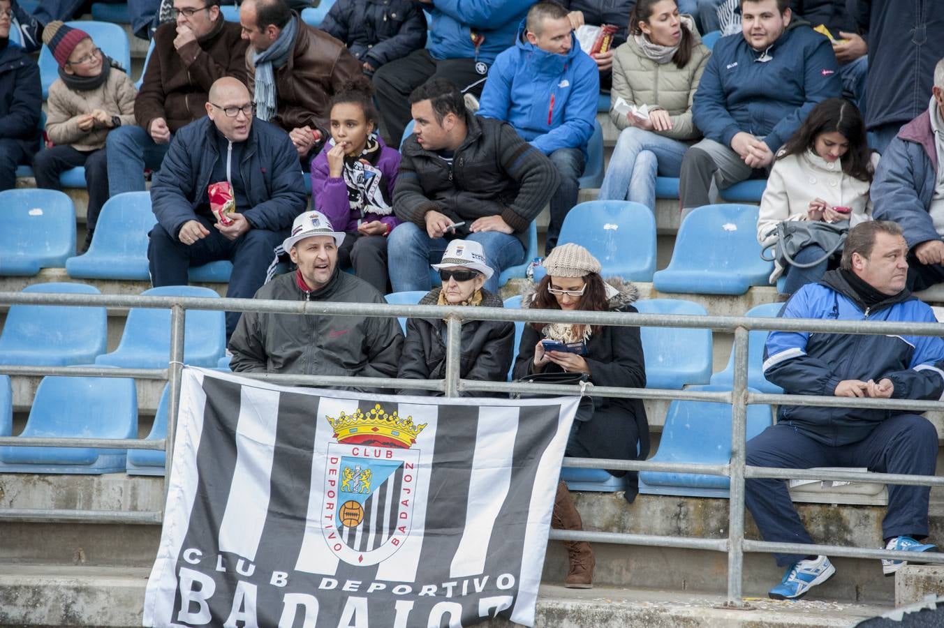 El CD Badajoz empata con el Olivenza