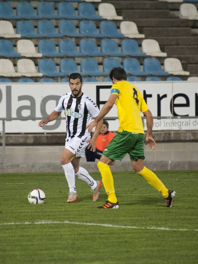 El CD Badajoz empata con el Olivenza