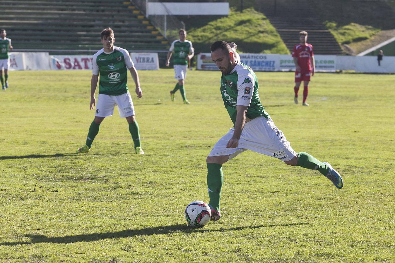 Cacereño 0- Somozas 2