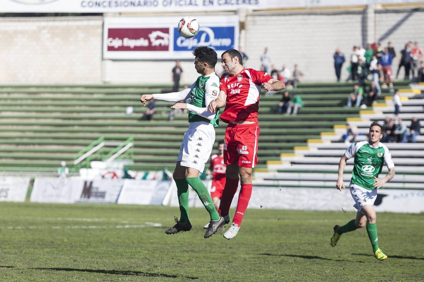 Cacereño 0- Somozas 2