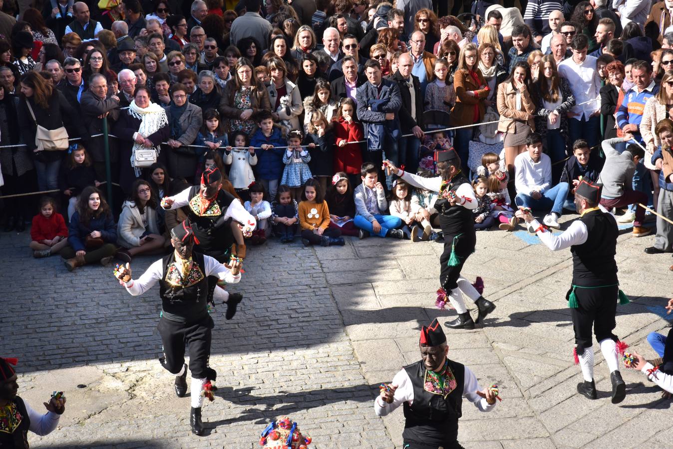 Los Negritos de San Blas llenan de danzas ancetrales Montehermoso